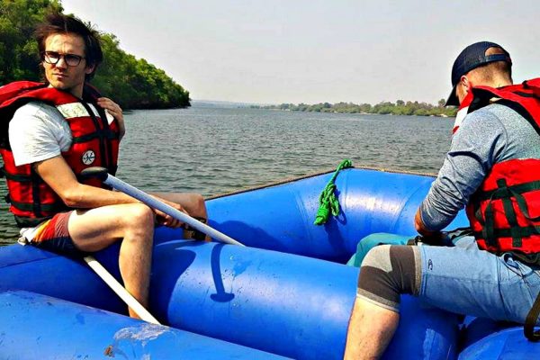 Canoe Safaris: Best Canoeing Safari places in Africa